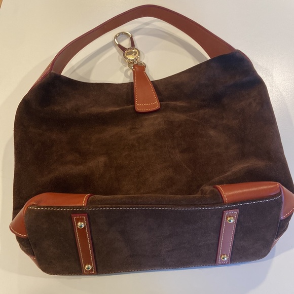 Dooney & Bourke brown suede & chestnut leather shoulder bag w/ wallet & key fob - Picture 10 of 16